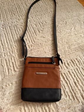 Stone Mountain Leather Crossbody Bag Brown Black Colorblock Organizer